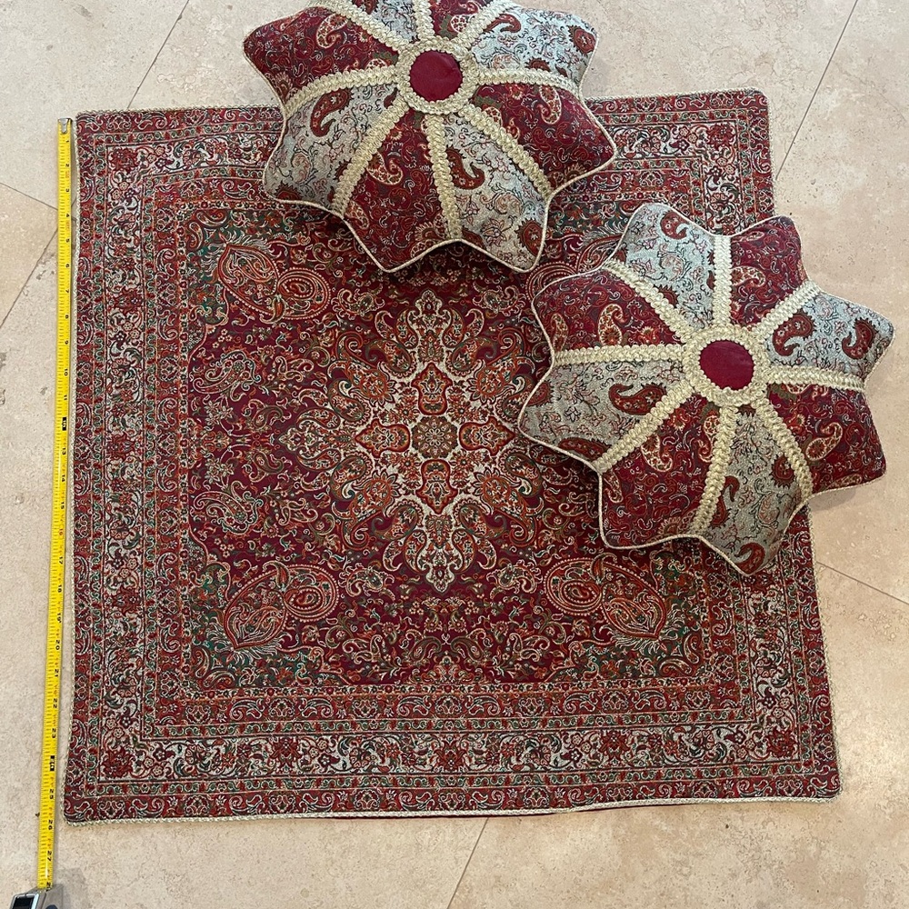 3-pc Persian Paisley Heirloom Table Topper & Star-Shaped Pillows